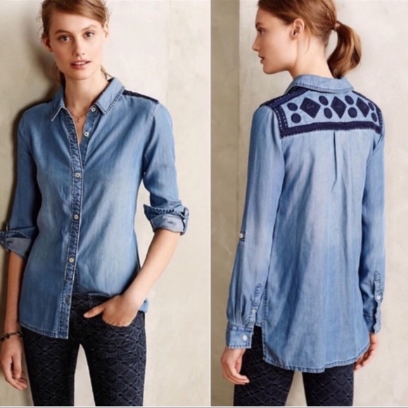 Anthropologie Tops - Holding Horses Dakota Chambray Embroidered Top Women’s Size M